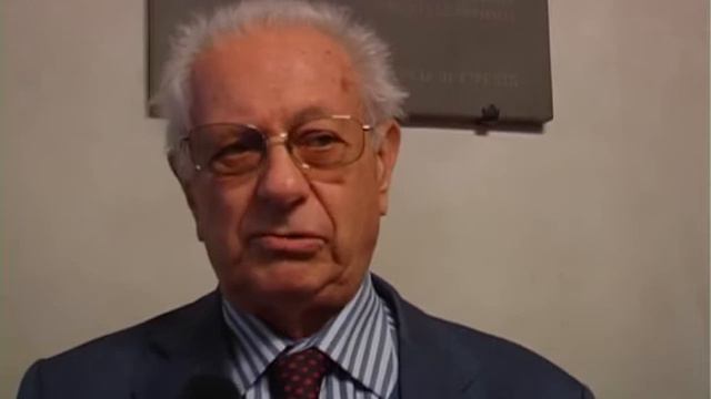 Luigi Berlinguer intervistato da Florence Tv al convegno Education 2.0 смотреть онлайн