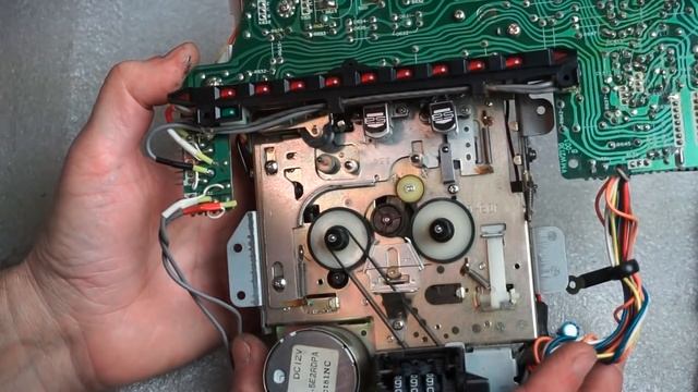 Тех. уголок Винтика и Шпунтика. JVC RC-M70. Часть 2. Ремонт системы поиска песен MMS смотреть онлайн