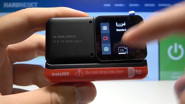 How to Switch from Photo to Video Mode in Insta360 One R Twin Edition смотреть онлайн