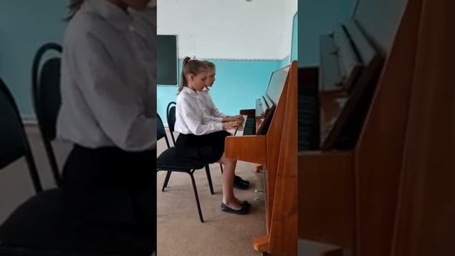 Украинский нар. танец. Обр. М.Мильмана и Р. н.п. Я на горку шла. Обр. Н.Голубовской. смотреть онлайн
