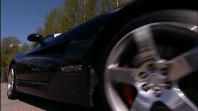 Dragtimes McLaren SLR Vs Dodge Viper