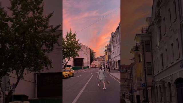 Закат в Москве под колокольный звон