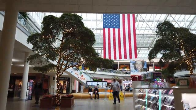 Paramus Park Mall (feat. Stew Leonard's): 2021 Update! - Raw & Real Retail смотреть онлайн