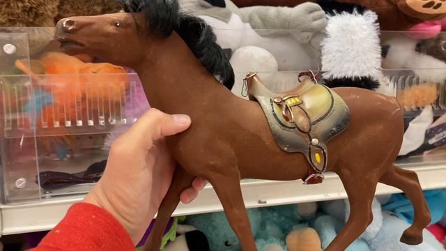 GI Joe Figures Buried In Bags At The Thrift Store!! + Elvis Spotted! смотреть онлайн