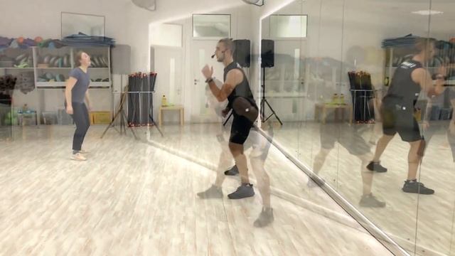 STRONG by Zumba - Class 11 Quadrant 2 смотреть онлайн