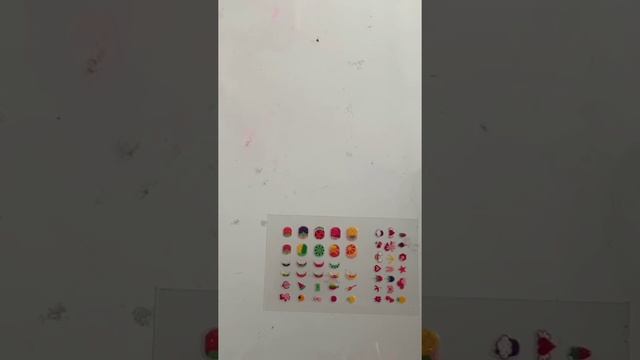 Клею ногти на ногти??/Короче, делаю маникюр? смотреть онлайн