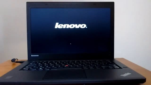 Lenovo Thinkpad T440 Boot смотреть онлайн