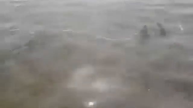 Пляж в бухте Наама Бэй. смотреть онлайн