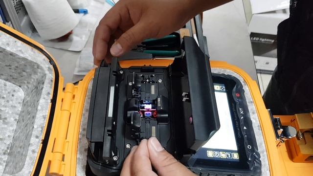 OPTICAL FIBER FUSION SPLICER AI-8 смотреть онлайн