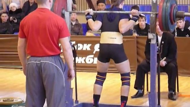 Экипировочный присед. Вес штанги 170 кг смотреть онлайн