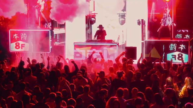 Вечеринки Around the World в Крыму / Crazy Asia Party смотреть онлайн