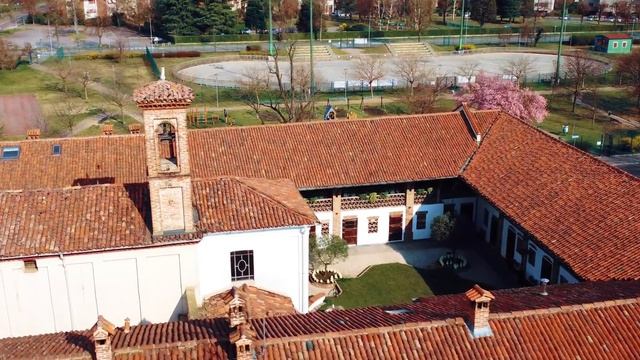 DJI Mini 2 || iPhone 13 Pro Max || DJI Osmo mobile 4 - La Villa - Cinematic Footage 4k смотреть онлайн