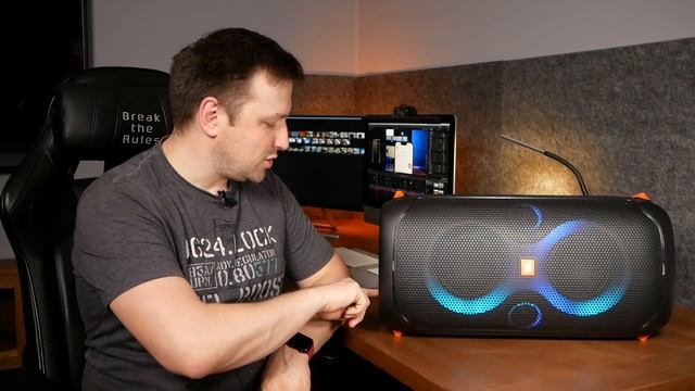 Она светится и играет хорошую музыку. Обзор новой колонки JBL PartyBox 110 смотреть онлайн