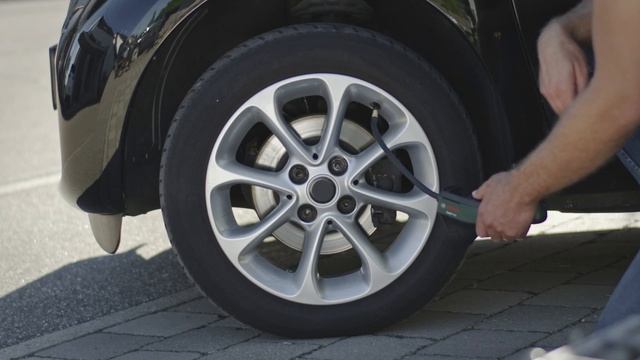 Cordless Air pump Bosch EasyPump смотреть онлайн