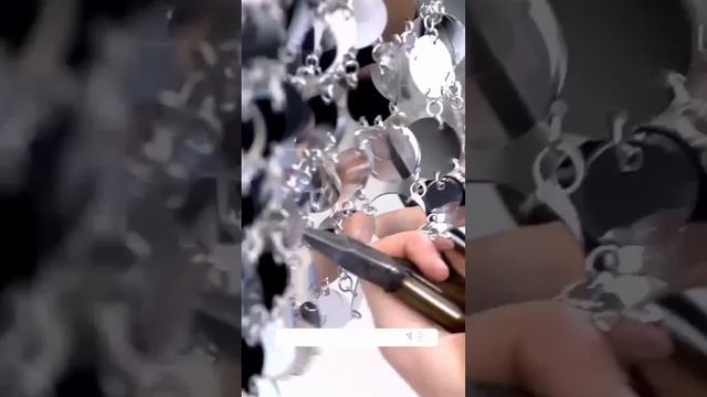 Пако Рабанн и платье "Одри" смотреть онлайн