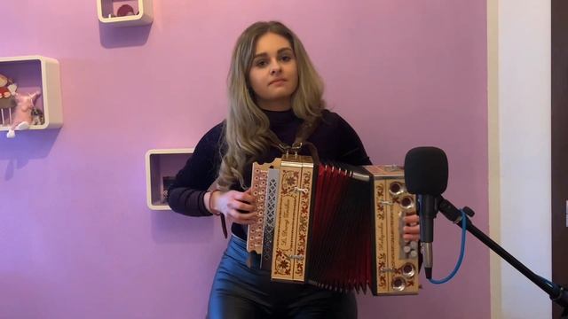 Horila sosna, palala -heligónka, Kristína Surová смотреть онлайн