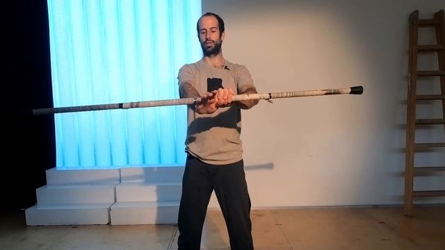Beginner Contact Staff Tutorial: Conveyor Belt / Elbow Roll | How to flow with the contact staff смотреть онлайн