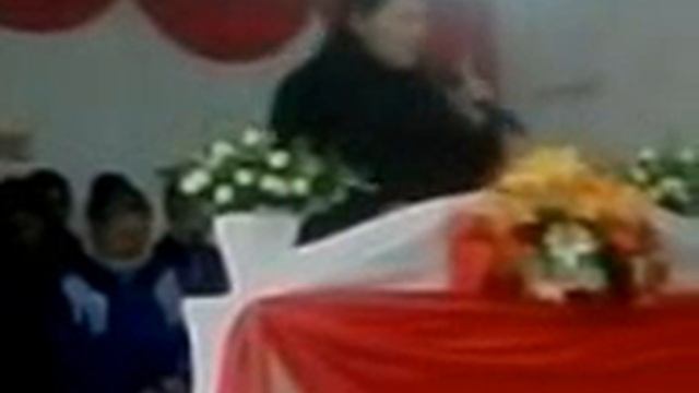 Claudia Irala Dutra- en la alabanza de Dios.-Almas Prisioneiras смотреть онлайн