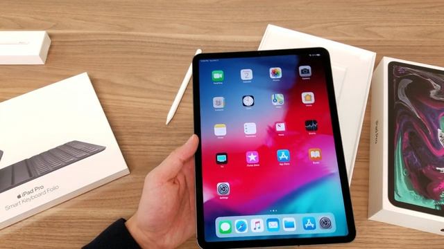 2018 Apple iPad Pro Unboxing and Overview in 4K! смотреть онлайн
