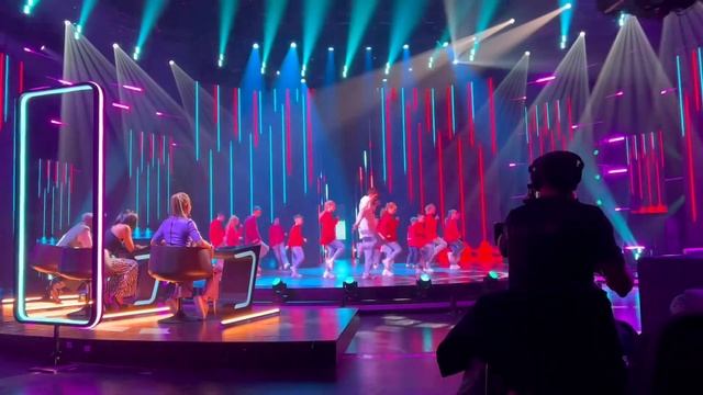 Tuzelity Dancing in ShowTalent ?? ФИНАЛ ? Шаффл Танцоры из Казани Выступление смотреть онлайн