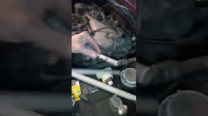 Как выгнать воздух с печки в Mitsubishi Montero Sport