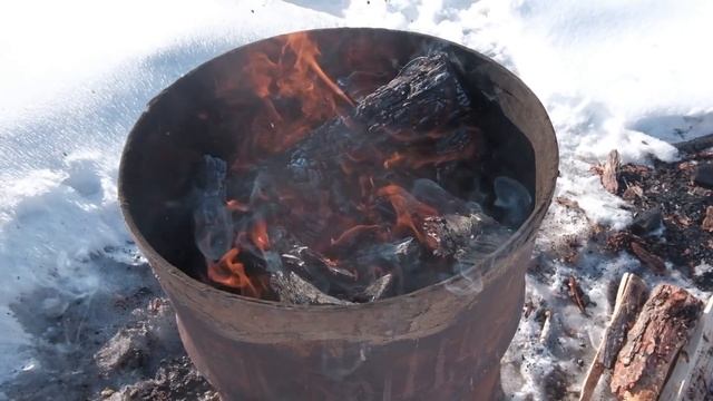 Выплавка кричного железа. В гостях у Герасима Тарабукина. смотреть онлайн