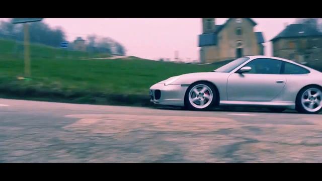 Porsche 996 4S crazy driving in french mountain смотреть онлайн