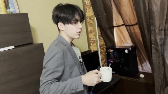 ЖИВУ ОДИН В 16 ЛЕТ - Рум Тур [Игровое Место Дотера]