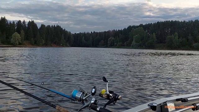 Двое в лодке. Простой троллинг с ночевкой на Alpine GT400.