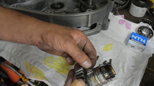 ДВИГАТЕЛЬ ИЖ ЮПИТЕР-2 1968Г. ЗАПРЕСОВЫВАЮ ПОДШИПНИКИ И УПЛОТНИТЕЛИ.РЕМОНТИРУЮ ВГШ. смотреть онлайн