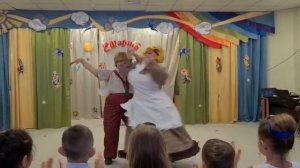 танго Карлсона и Фрекен Бок  утренник в детском саду