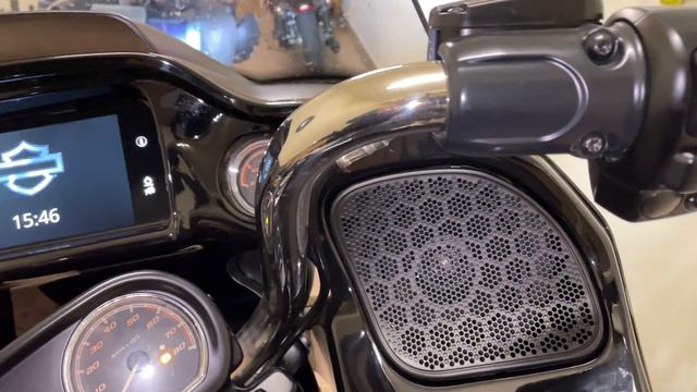 Pierwsza jazda Harley-Davidson touring - jak zapalić i kilka wskazówek dla Was przed Demo Tour 2023 смотреть онлайн