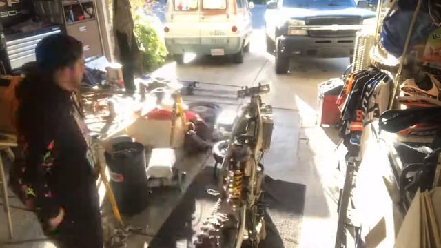 2005 crf450r build смотреть онлайн