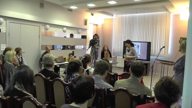 Ахпашева Н.М. Презентация сборника стихов "Зеркала в зеркалах" смотреть онлайн