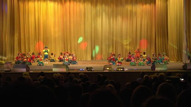 Паучек и пчелка, Алчевское зарево 2013, Юный металлург смотреть онлайн