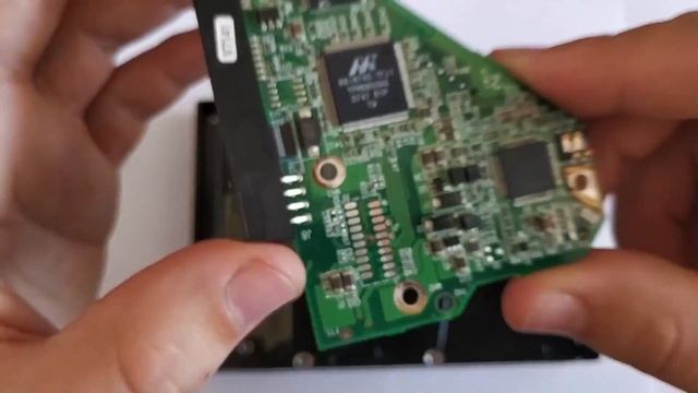 ?️ DYI: Repairing an HDD If It Freezes, Stops or Can’t Be Seen in BIOS (2021) ?? смотреть онлайн