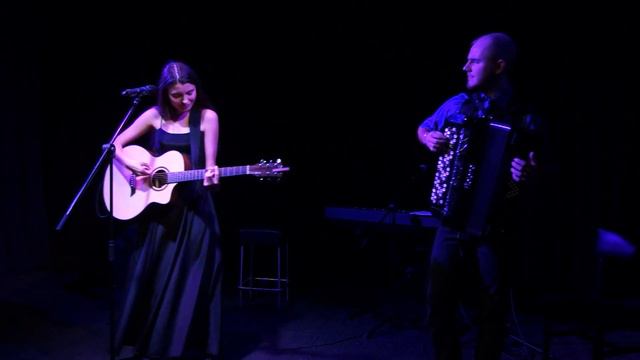 Острая Астра - Трамвая силуэт (live) смотреть онлайн