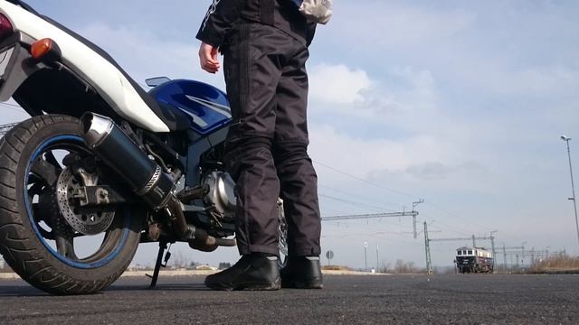 Suzuki GS 500 RAPTOR EXHAUST SOUND vs stock sound смотреть онлайн