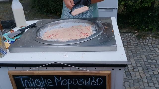 Такое вы ещё не жарили! Вкуснота! Тайское мороженое. Жареное мороженое за 1 минуту. Ролл Мороженое смотреть онлайн