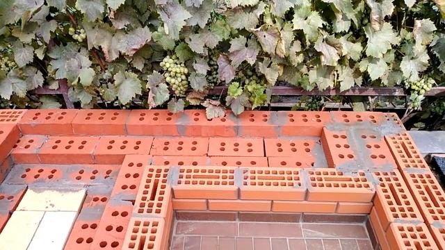 6 часть. Начал класть первые ряды ПК КАЗАЧОК. Смесь которую я применяю при кладке. смотреть онлайн