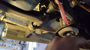 часть 3 откручиваем болт нижней подвески газ 3102-10 новая версия