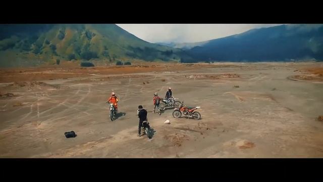 YI Adventures with Rizki Indra Permadi #YI Camera смотреть онлайн