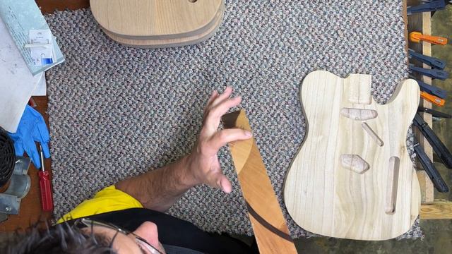 Stains & Woods: Picking the Right Color for your Guitar Top смотреть онлайн