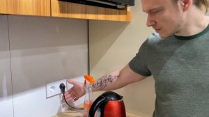 Как расположить розетки на кухонном фартуке?