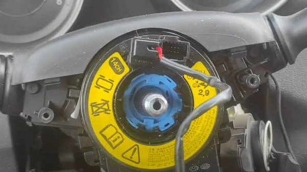 Разборка и ремонт подрулевого шлейфа( Улитки) на Hyundai Elantra MD