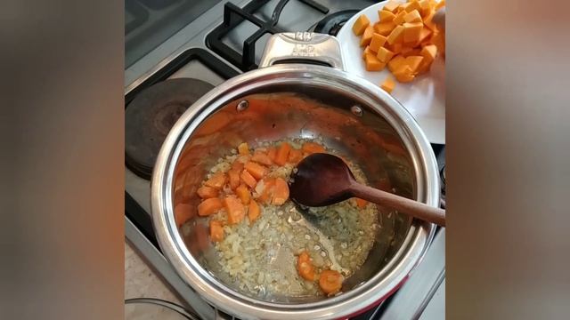 ВКУСНЫЙ, ПОЛЕЗНЫЙ И ЛЕГКИЙ - СУП ПЮРЕ ИЗ ТЫКВЫ! смотреть онлайн