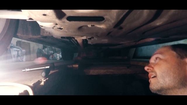 Промывка двигателя Mercedes-Benz GLK M272 и палёный оригинальный фильтр. Замена масла.