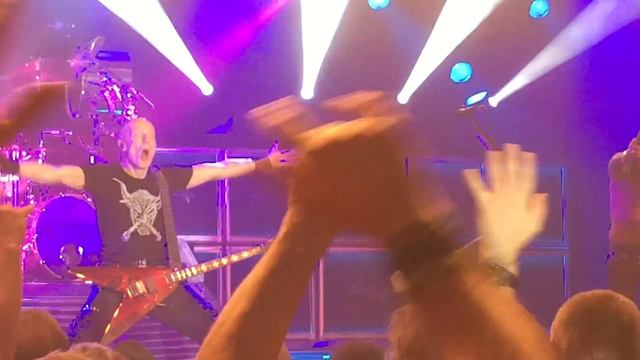 ACCEPT - Metal Heart, Solo Wolf Hoffmann смотреть онлайн