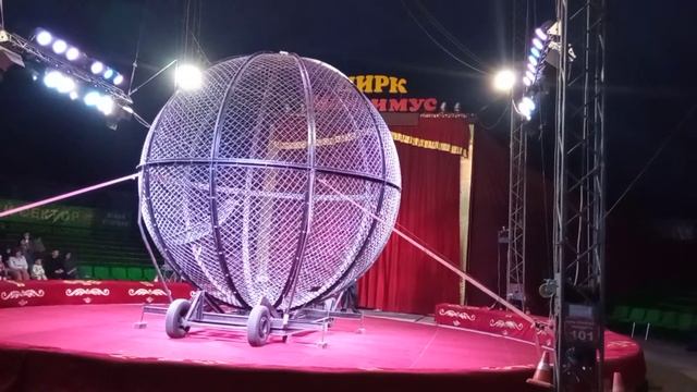 шоу каскадёров #циркмаксимус #каскадеры #русскиевитязи #мотоциклисты смотреть онлайн