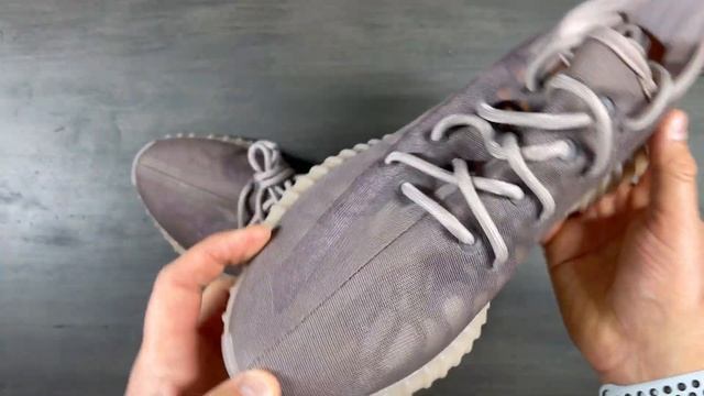 Новейшие Adidas Yeezy Boost 350 V2 Mono Mist смотреть онлайн